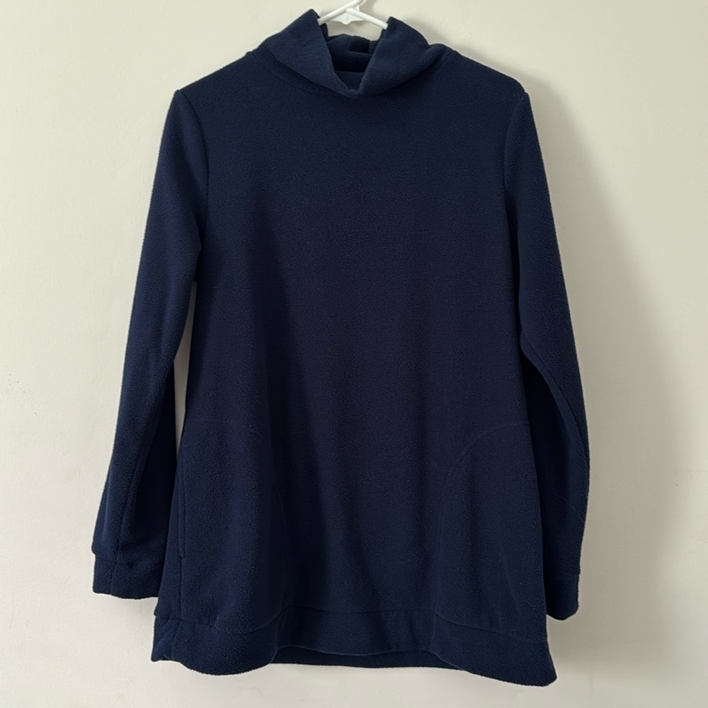 Crown & Ivy Women’s Navy Blue Sweater‎ Pockets Size Medium